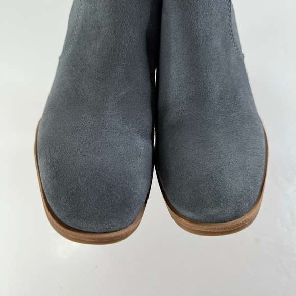 Lucky Brand Pellyon Suede Ankle Booties in Open Gray Size 6.5 - Picture 4 of 8